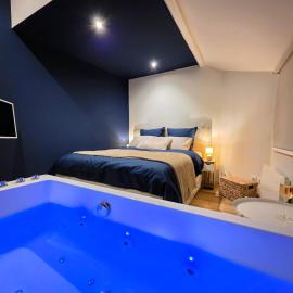 Suite balnéo à 15 min de Strasbourg, hótel í Schiltigheim