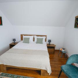 CHRISTE FOREST RETREAT Bed & Chocolate, viešbutis mieste Floreštis