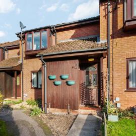 Hitchin - 2 Bedroom Maisonette