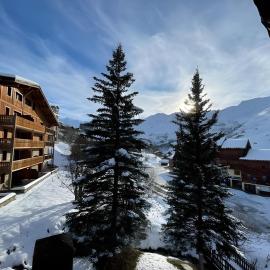 Duplex - Les Airelles, hotel en Levassaix