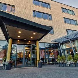 Zefyr Hotel，波多的飯店