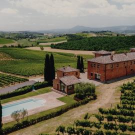 Agriturismo Terra Rossa, Hotel in Valiano
