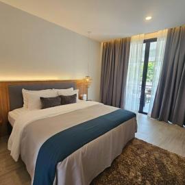 La La Lay Beach House By Mukrada House 1, hotel u gradu Klong Muang Beach