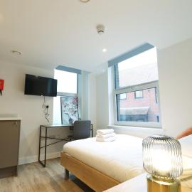 Studio Flat Close to Queen Square - Flat 5B