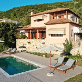 AVLEMONAS Nature Retreat View to Lefkada