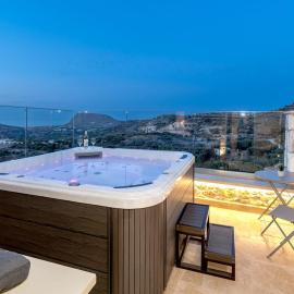Villa Voritsi with Jacuzzi & Sauna