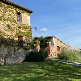 Podere Casanova - Historic Rural Village