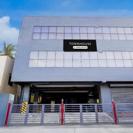 Townhouse Nanganallur Near Chennai Airport