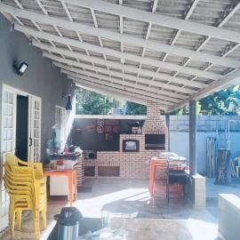 Rancho Carvalho, Hotel in Alexânia