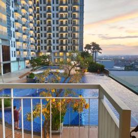 The Asando Above Pakuwon Mall, hotel en Lontar