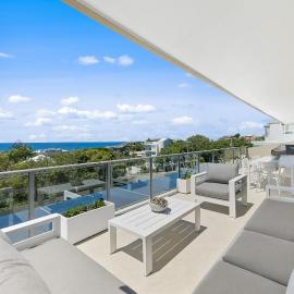 Crystal Shores Sunshine Beach، فندق في صن شاين بيتش