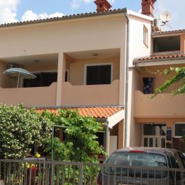 Apartments with parking space Valbandon, Fazana - 7355, hotel a Fažana
