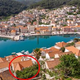 Seaside holiday house Pucisca, Brac - 14003, hotel di Pucisca