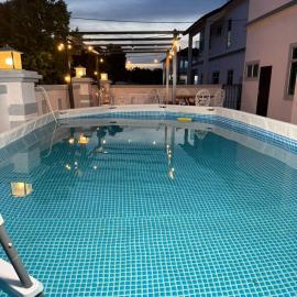 Happy Villa Muar Corner Pool Villa Family Friends Gathering Party, hotel v destinácii Muar