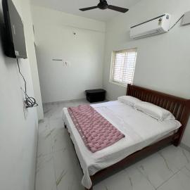 KKR RESIDENCY ac: Vriddhāchalam şehrinde bir otel