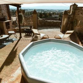 Casa di Lucy Spello - Cave Wellness & Panoramic View, hotel Spellóban