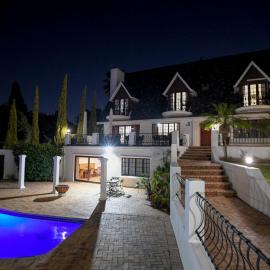 Dark Chocolate Guest House, hotel in Durbanville