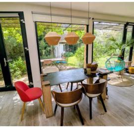 Maison entre tour Eiffel et château de Versailles, hotel u gradu Sevr