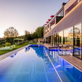 Hüttenhof - Wellnesshotel & Luxus-Bergchalets - Adults only, khách sạn ở Grainet