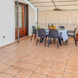 Amazing Apartment In Costa Esuri - Ayamonte, hotel in Ayamonte
