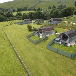 Bonnie Barns - Adults Only Luxury Lodges with hot tubs, hotel sa Luss