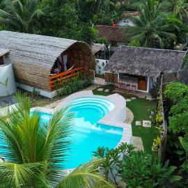 Lagoona Beach Bungalows - Eco Bungalows Batukaras – hotel w mieście Batukaras