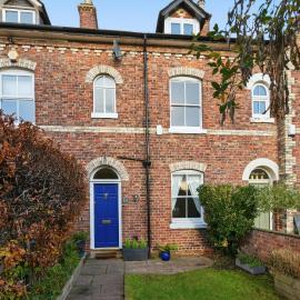 Luxurious 3 bed 1 Bath Stay Ideal for Families and Contractors, hotel in Sale