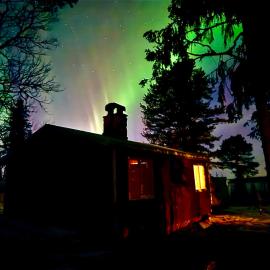 Aurora Lakeside Cabin Altajärvi, hotelli Kiirunassa