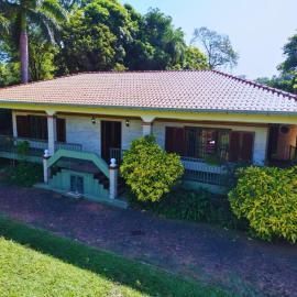 Casa Quinta en Ñemby, hôtel à San Lorenzo de la Frontera