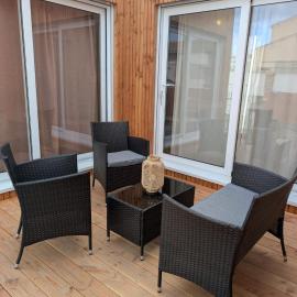 Localodge - chalet en bois، فندق في Caves