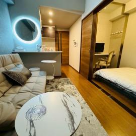 LuxurySweet博多駅南61 最大3,4人 博多駅車で5分 新築 条件付ペット宿泊可