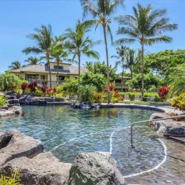 Lovely Palm Villas Condo with Private Mauna Lani Beach Club Access, hotel en Waikoloa