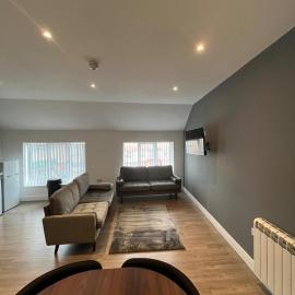 Cosy & Charming Stay, Free Parking & Fast WiFi