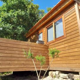 Quinta Da Bolota Small Cabin โรงแรมในAlvaiázere