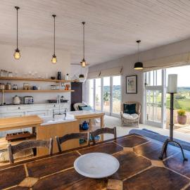 Onetangi Estate Cottage by Waiheke Pure