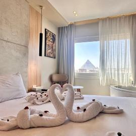 Tiye Pyramids Hotel、カイロのホテル