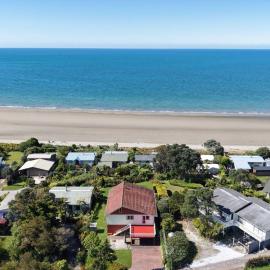 Seaview Escape in Patons Rock