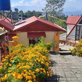 BJ's Farmhouse, hotel a Nagarkot