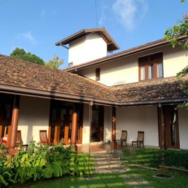 The Verandah, hotel in Pannipitiya