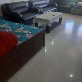Stay Inn Homestay -Couple & Family friendly-Premium Studio -prime location-Easy access to Mall Rd-city view-Wifi-Smart TV Netflix-kitchen