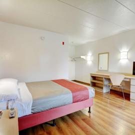 Motel 6-Seekonk, MA - Providence East, hotelli kohteessa Seekonk