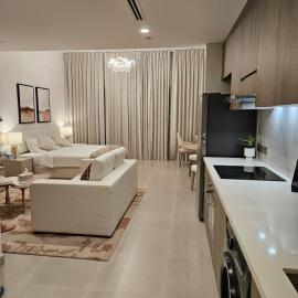 VIP apartment with Ferrari, Golf and Sea view