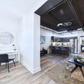 Bright Modern Loft by Port & Beaches -Unit 206