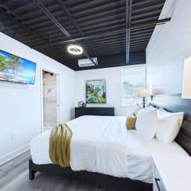 Modern Loft w Launch Views Near Beach -Unit 208
