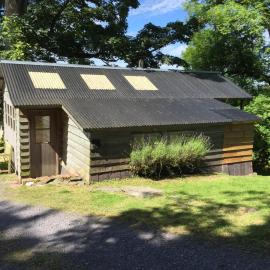 Faraway Follies, hotel a Llandegla
