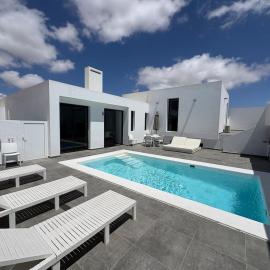 Casa Blanca - Villa à Teguise avec piscine privée, hotel a Teguise