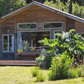 Cabaña Bahía Huillín, Cascadas, lago Llanquihue, hotell i Puerto Clocker
