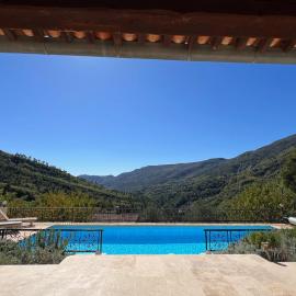 Côte 'd Azur - BEAUTIFUL VILLA WITH PRIVATE POOL, hotel em Coaraze