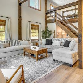 Fish, Hike & Ski: Spacious Family Escape in Eden, hotel in Eden
