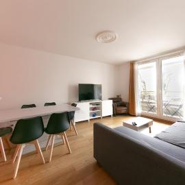 Appartement vue sur Lac proche métro: Créteil şehrinde bir otel